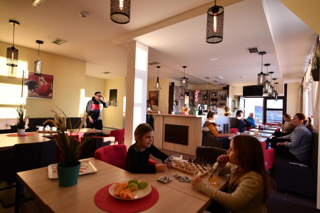 Apartman D52 Dvori Копаоник Екстериор снимка